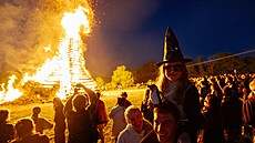 Nap�í� �eskem se b�hem filipojakubské noci konaly oslavy pálení �arod�jnic. Na...