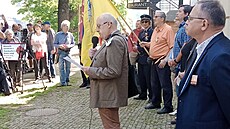 S komunisty dorazil slavit 1. máj exministr zahranií za sociální demokraty Jan...