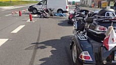 Pi odpolední nehod na obchvatu Hradce nad Svitavou zemel motocyklista. (2....
