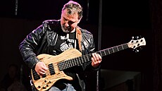 Provozovatel velichovské hospdky Jan Bitman je sám aktivním muzikantem, páním...