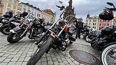 Zahájení motorkáské sezony probíhalo v Olomouci roky na Horním námstí (snímek...
