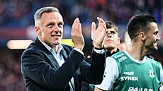Jablonecký trenér Lubo Kozel se raduje z výhry nad Spartou.