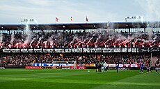 Choreo sparanských fanouk ped utkáním s Jabloncem.