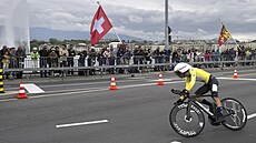 Lenny Martinez b�hem páté etapy na Kolem Romandie