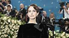 Lana Del Rey na Met Gala v New Yorku (5. kvtna 2025)