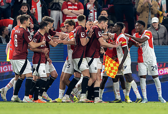 Strkanice v závru derby mezi Slavií a Spartou