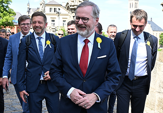 Premiér Petr Fiala a dalí ministi v Kutné Hoe, kde mla vláda výjezdní...