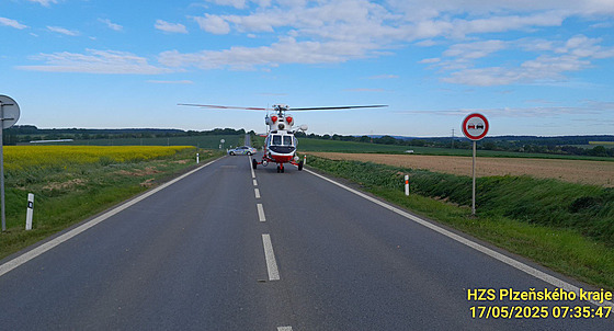 Tragická nehoda se stala v sobotu ráno u Verub na Plzesku. V osobním aut...