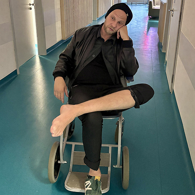 Zpvák skupiny O5 a Radeek Tomá Polák v nemocnici v Ústí nad Orlicí