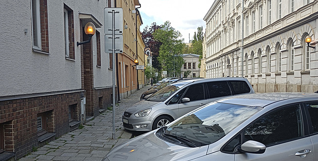 Zejm kvli porue svítily o víkendu lampy veejného osvtlení v jihlavských v...
