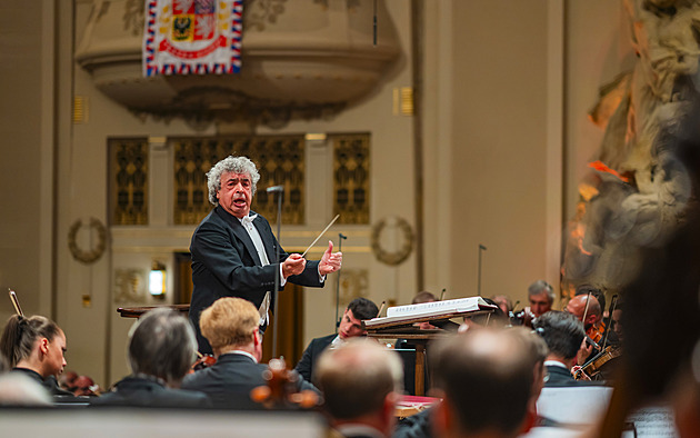 Dirigent Semjon Byčkov zamíří z Prahy do Paříže, povede národní operu