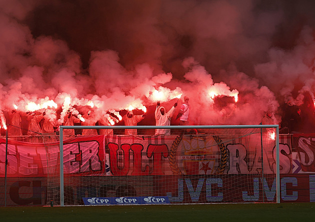 Ve Slavii bují spor. Tribuna Sever kvůli vedení zmlkne, Tvrdík: Nerozumím vám