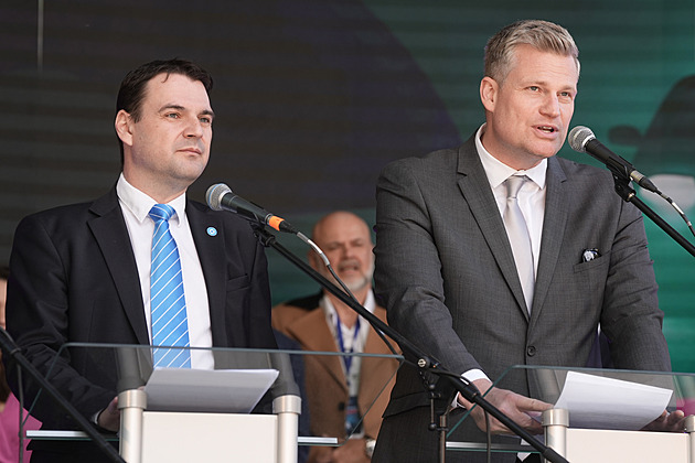 Motoristé chtějí zvýšit nízké preference. Šlachtu nepozvali, Macinka ho neřeší