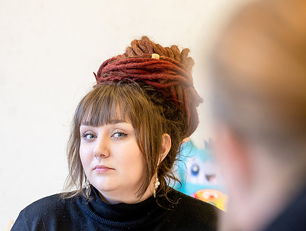 Zkuenosti ze svého ivota vyuila pro pomoc jiným i Karolína Barnet.