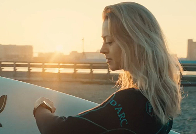 Severská krása. Tyto hybridní hodinky se povedly, mají ručičky i styl