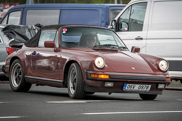 Po mosteckém okruhu se proháněly perly z dílny Porsche. Kam za nimi vyrazit?