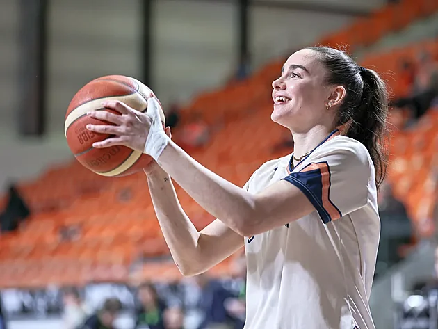 Pauline Astierov z Bourges.