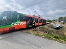 Na nechrnnm pejezdu v Bavorovicch se stetl osobn vlak s autem.