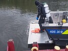 Policejn potpi v sobotu 17. kvtna 2025 vylovili z Brnnsk pehrady...