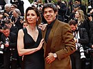 Anna Ferzetti a Pierfrancesco Favino na zahájení filmového festivalu v Cannes...