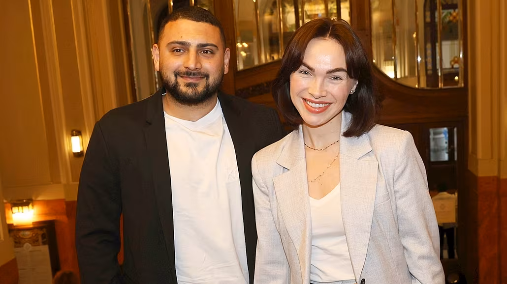 Kamila Nývltová s partnerem (Obecní d�m, Praha, 17. dubna 2025)