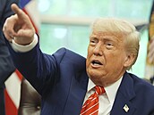 Americký prezident Donald Trump oznamuje celní dohodu s Velkou Británií (8....