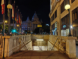 Millenniumi Földalatti Vasút, Deák Ferenc tér