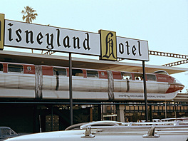 Disneyland Monorail