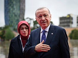 Summitu Evropského politického spoleenství v Tiran se zúastnil také turecký...