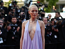 Pom Klementieffová v Cannes (14. kvtna 2025)