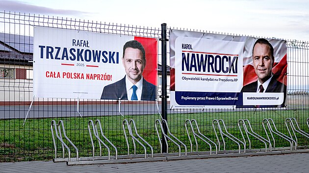 Plakty dvou hlavnch favorit prezidentskch voleb (12. dubna 2025)