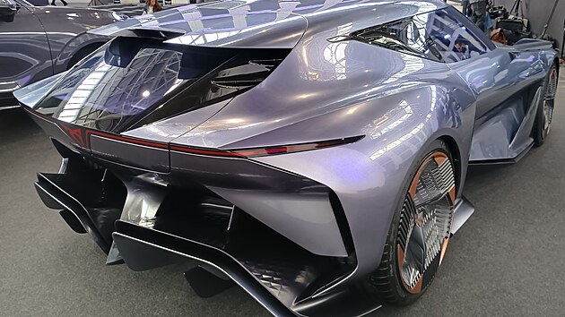 Expozice k 75. vro Seatu na autosalonu v Barcelon (kvten 2025)