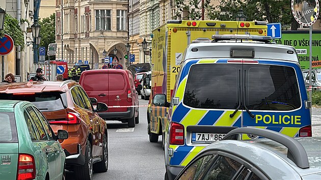 Zsah sloek IZS u navrtanho plynovho potrub v ulici Ke Karlovu v Praze. (19. kvtna 2025)