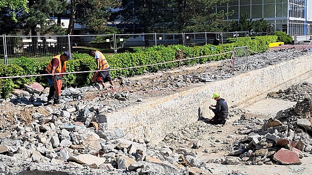 Rozshlou promnou prochz i koupalit v Novm Jin. (15. kvtna 2025)