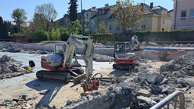 Rozshlou promnou prochz i koupalit v Novm Jin. (15. kvtna 2025)