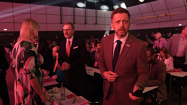 Premir Petr Fiala a f STAN Vt Rakuan na snmu hnut STAN (1'7. kvtna 2025)