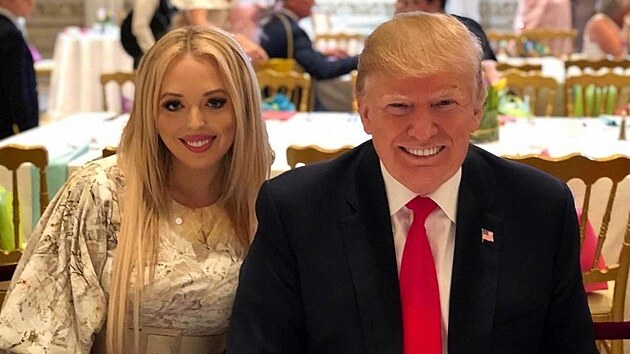 Tiffany Trumpov se svm otcem Donaldem Trumpem (22. 4. 2019)