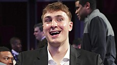 Cooper Flagg sleduje v Chicagu draftovou loterii.