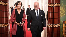 Velvyslankyn� Jana Hynková na fotografii s prezidentem Loty�ské republiky z...