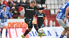 Plzeský útoník Matj Vydra bhem utkání proti Olomouci