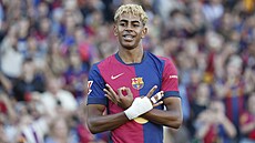 Lamine Yamal z Barcelony oslavuje vstelený gól.