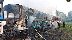 Hasii zasahovali u poáru vyazených vagon ve Valaském Meziíí. (kvten...