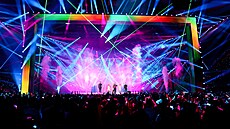 První semifinálový veer Eurovision Song Contest v Basileji (13. kvtna 2025).