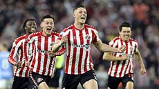 Euforie v Sunderlandu. Po postupu pes Coventry je tradiní anglický klub krok...