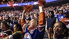 Fanouci sledují tetí zápas série mezi Edmontonem a Vegas.