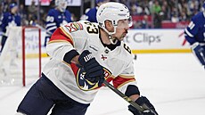 Útoník Floridy Brad Marchand.