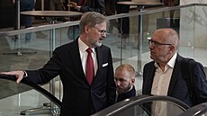 Premiér Petr Fiala a ministr kolství Mikulá Bek snmu hnutí STAN