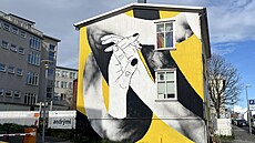 Originální malby na stavbách jsou poznávacím znamením islandských mst.
