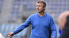 Trenér Michal Hor�ák p�i své ligové premié�e v roli hlavního kou�e Sparty v...