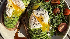 Avokdov chlb s porovanm vejcem